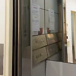 Market - Queen Square - Mid-term Appartement
