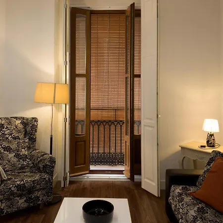 Market - Queen Square - Mid-term Apartamento *