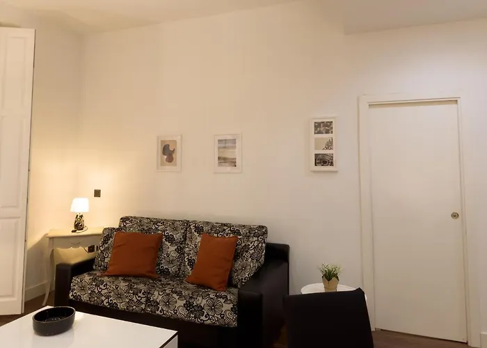 Market - Queen Square - Mid-term Valencia